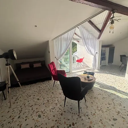 Cvetic Apartment *
