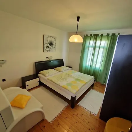 Apartment Cvetic