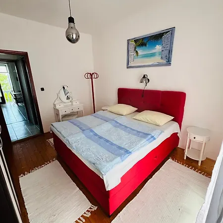 Cvetic Apartment *
