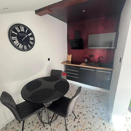 Apartment Cvetic *