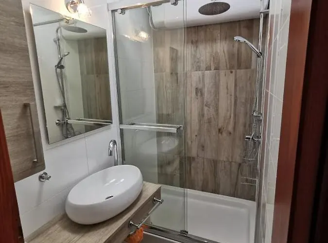 Cvetic Apartamento Selce